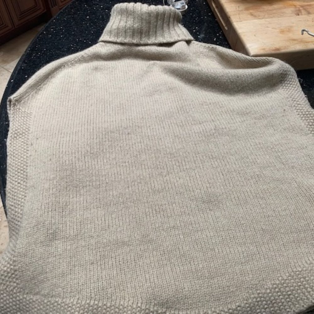 Benetton Cape